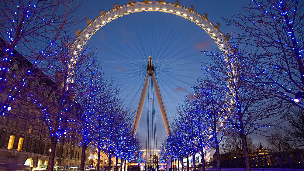 Londonsko oko u sumrak